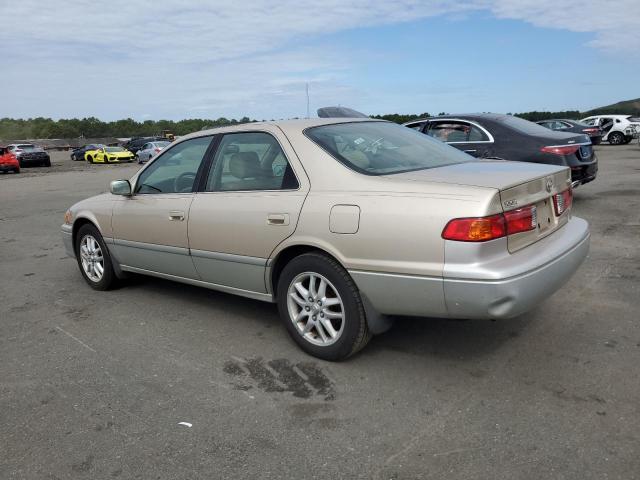 JT2BF28K410309733 - 2001 TOYOTA CAMRY LE TAN photo 2