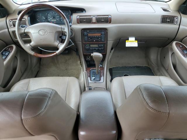 JT2BF28K410309733 - 2001 TOYOTA CAMRY LE TAN photo 8