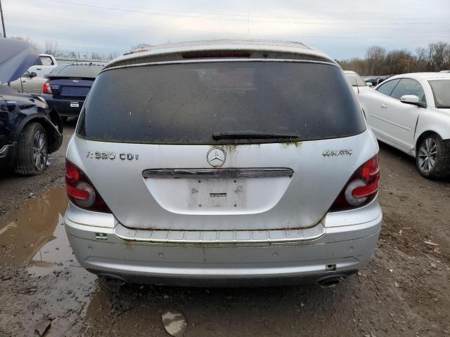 4JGCB22E08A072121 - 2008 MERCEDES-BENZ R 320 CDI SILVER photo 6