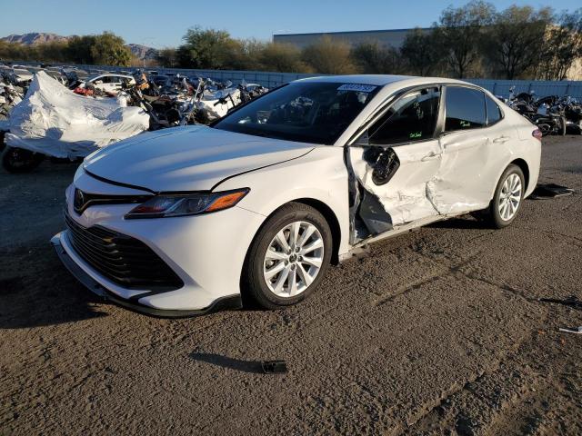 JTNB11HK1J3036356 - 2018 TOYOTA CAMRY L WHITE photo 1