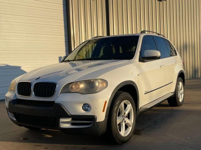 5UXFE43548L007939 - 2008 BMW X5 3.0I WHITE photo 2