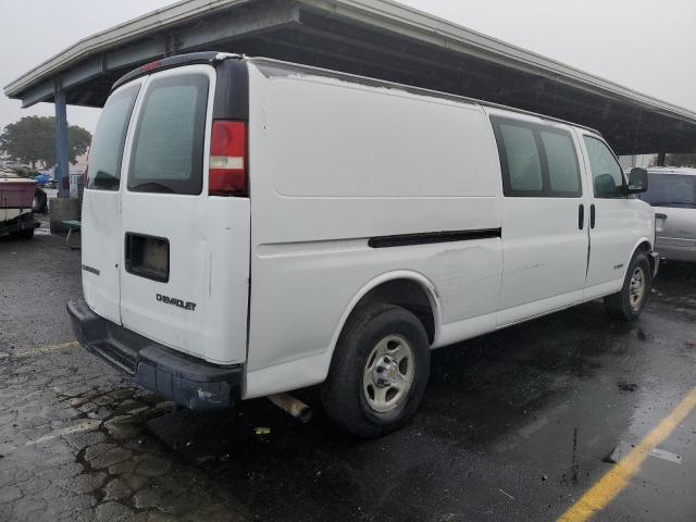 1GCFG29T451113563 - 2005 CHEVROLET EXPRESS G2 WHITE photo 3