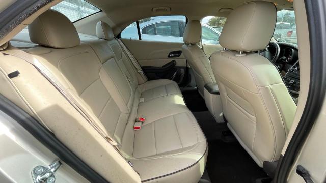 1G11E5SA0GF107400 - 2016 CHEVROLET MALIBU LIM LTZ 金色 照片 6