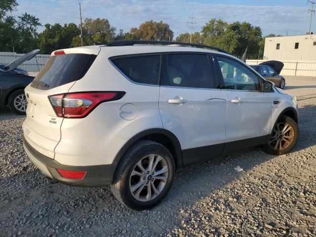 1FMCU9GD3JUA77935 - 2018 FORD ESCAPE SE თეთრი ფოტო 3
