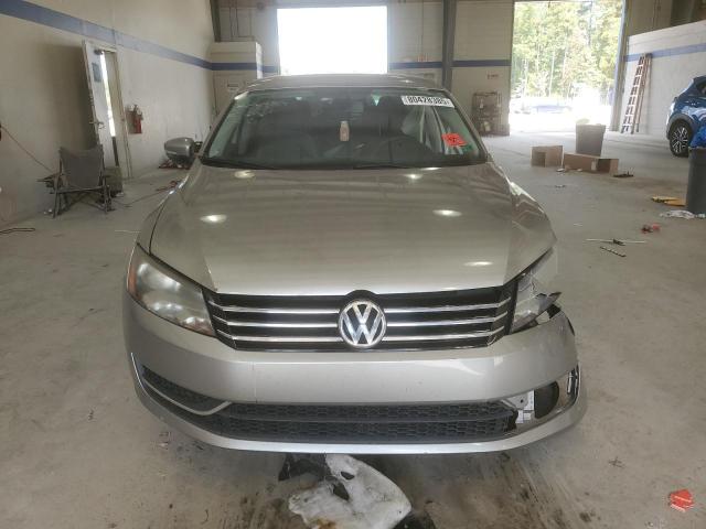 1VWAH7A38DC148011 - 2013 VOLKSWAGEN PASSAT S Argent photo 5