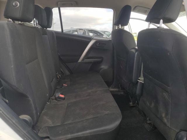 JTMBFREV5HJ171297 - 2017 TOYOTA RAV4 LE WHITE photo 11