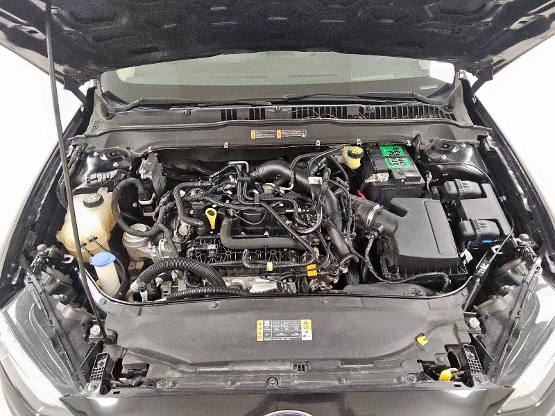 3FA6P0HD3KR203860 - 2019 FORD FUSION SE 黑色 照片 11