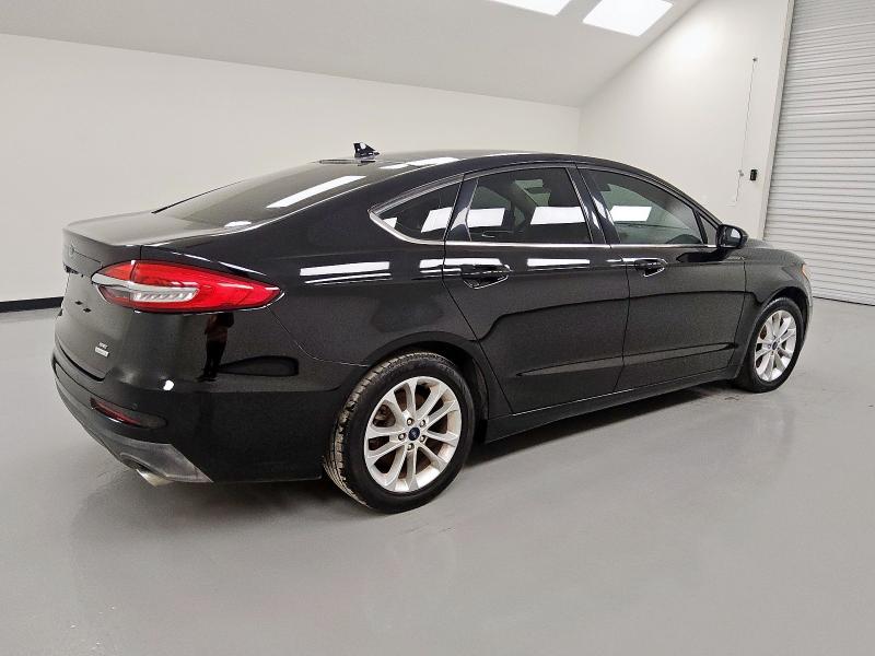 3FA6P0HD3KR203860 - 2019 FORD FUSION SE 黑色 照片 3