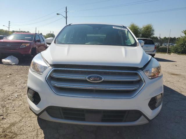 1FMCU0GDXKUB11317 - 2019 FORD ESCAPE SE WHITE photo 5