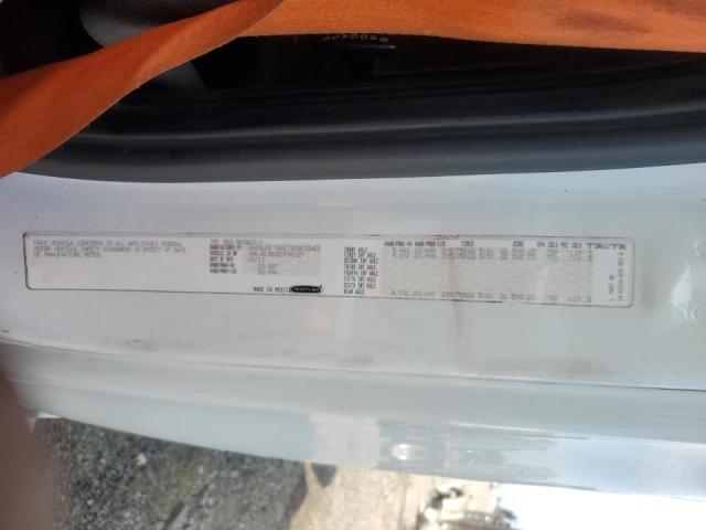 3AKJGLBG3ESFW0127 - 2014 FREIGHTLINER CASCADIA 1 WHITE photo 10