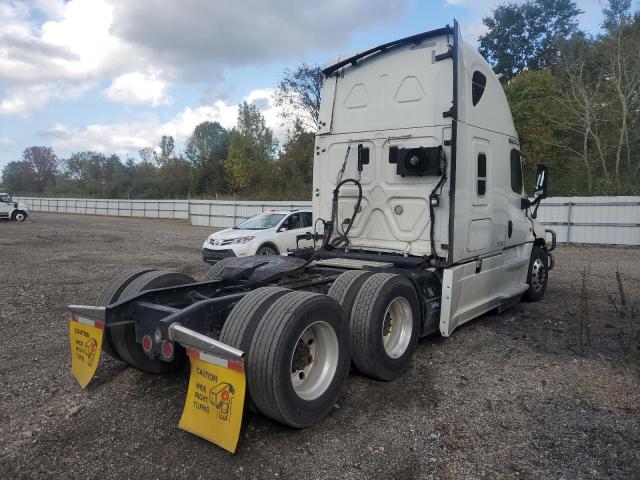 3AKJGLBG3ESFW0127 - 2014 FREIGHTLINER CASCADIA 1 WHITE photo 4