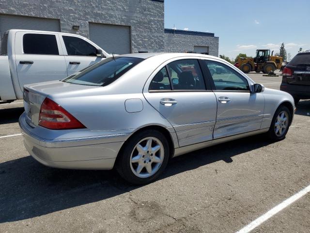 WDBRF61J41F099449 - 2001 MERCEDES-BENZ C 240 银色 照片 3