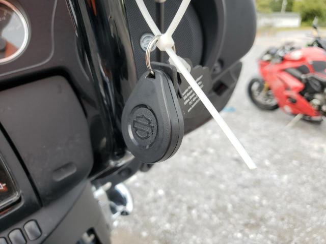 1HD1FVC22KB657045 - 2019 HARLEY-DAVIDSON FLHT Qara foto 8