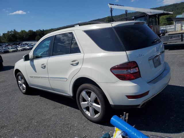 4JGBB8GB8BA735732 - 2011 MERCEDES-BENZ ML 350 4MATIC WHITE photo 2