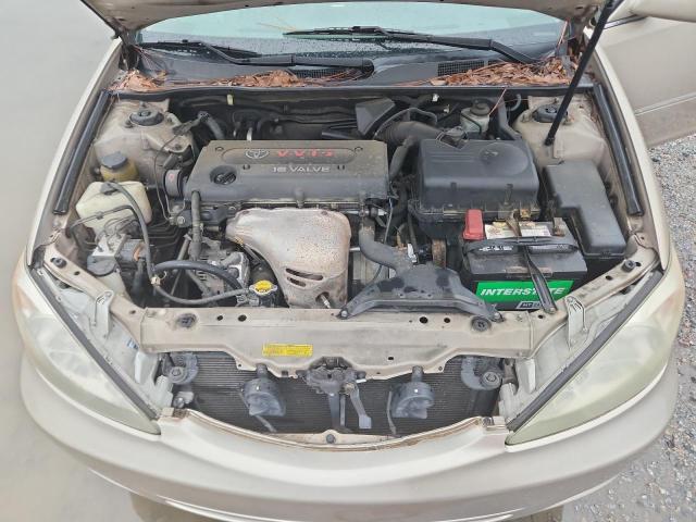 4T1BE32K62U083970 - 2002 TOYOTA CAMRY LE GOLD photo 11