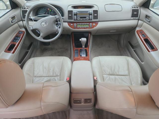 4T1BE32K62U083970 - 2002 TOYOTA CAMRY LE GOLD photo 8