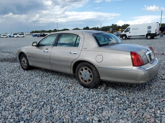 1LNHM82W2YY928344 - 2000 LINCOLN TOWN CAR SIGNATURE Բեժ լուսանկար 2