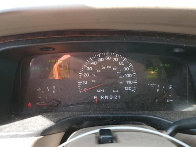 1LNHM82W2YY928344 - 2000 LINCOLN TOWN CAR SIGNATURE Բեժ լուսանկար 9