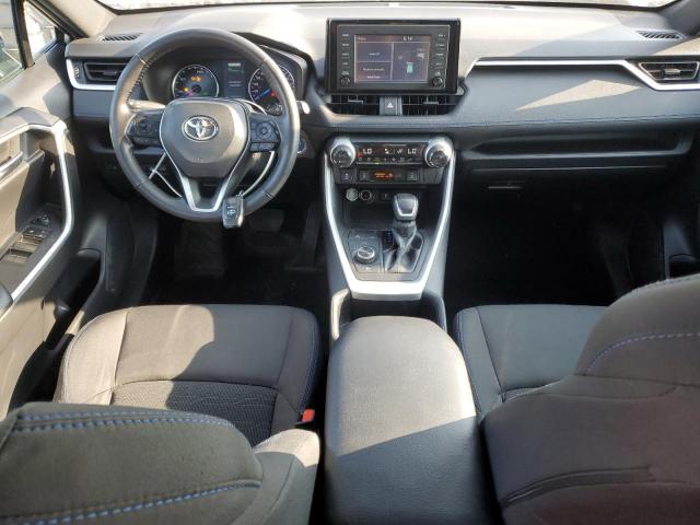 2T34WRFV8NW147113 - 2022 TOYOTA RAV4 SE SILVER photo 8