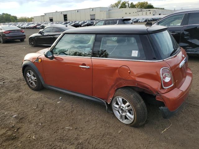 WMWSU3C52CT259689 - 2012 MINI COOPER ORANGE photo 2