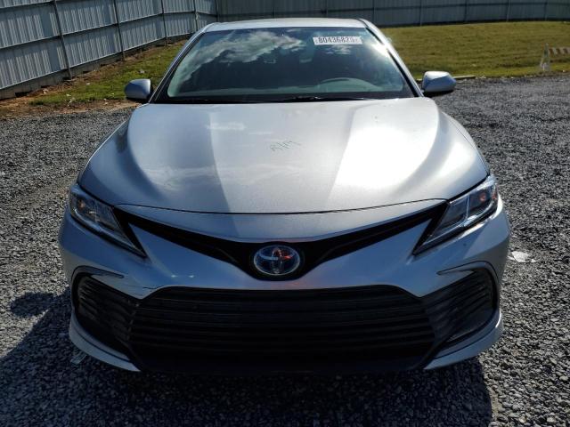 4T1C31AK8PU606851 - 2023 TOYOTA CAMRY LE SILVER photo 5