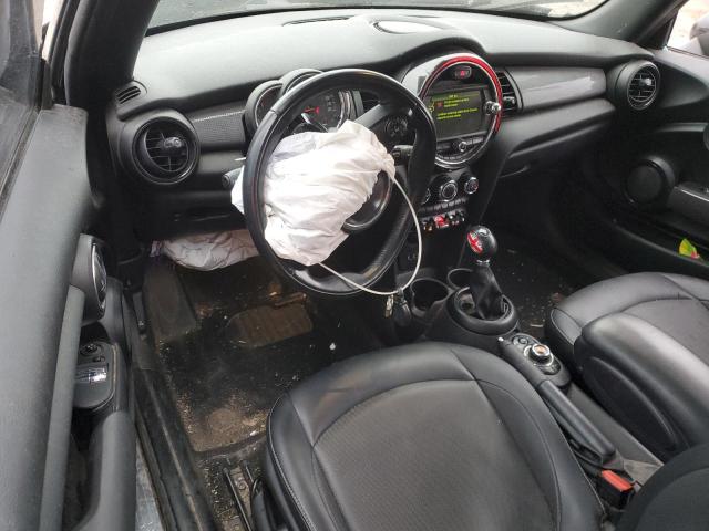 WMWXP5C56J2G61987 - 2018 MINI COOPER BLACK photo 8