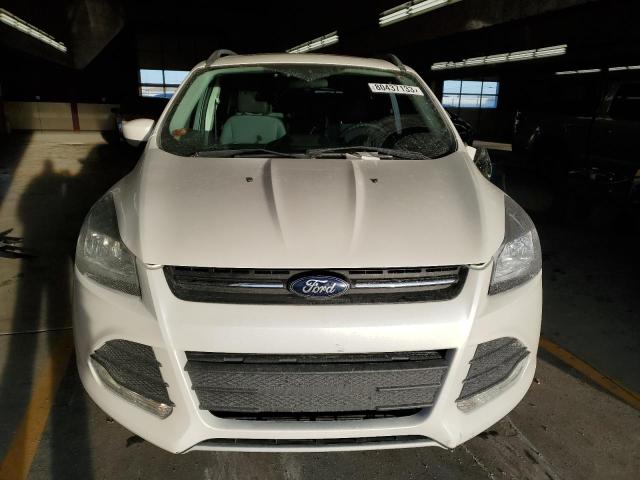 1FMCU0GX2EUA36109 - 2014 FORD ESCAPE SE WHITE photo 5