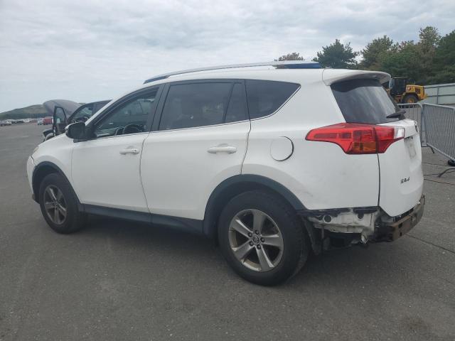 JTMRFREV6FD171433 - 2015 TOYOTA RAV4 XLE 白色 照片 2