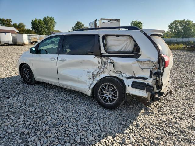 5TDYK3DC5FS571752 - 2015 TOYOTA SIENNA XLE WHITE photo 2
