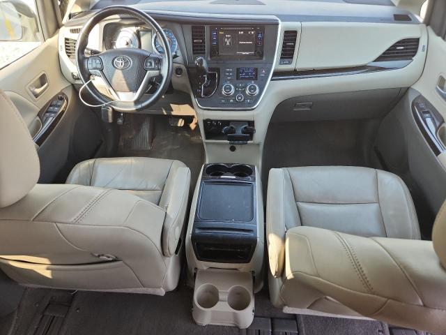 5TDYK3DC5FS571752 - 2015 TOYOTA SIENNA XLE WHITE photo 8