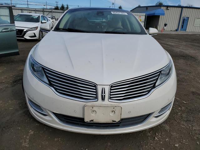 3LN6L2JK0FR600096 - 2015 LINCOLN MKZ WHITE photo 5