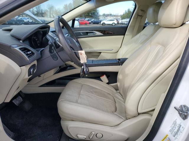 3LN6L2JK0FR600096 - 2015 LINCOLN MKZ WHITE photo 7