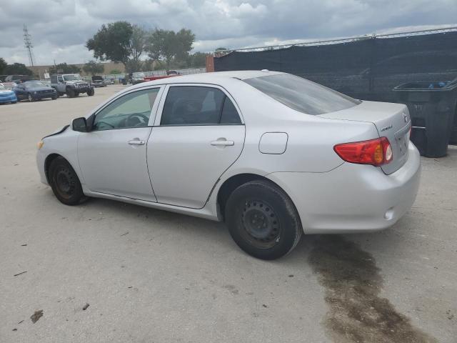2T1BU4EE7AC504741 - 2010 TOYOTA COROLLA BASE SILVER photo 2