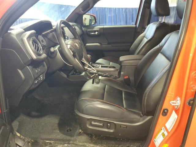 3TYCZ5AN7PT157966 - 2023 TOYOTA TACOMA DOUBLE CAB ORANGE photo 7