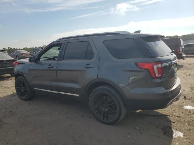 1FM5K8D86GGB16105 - 2016 FORD EXPLORER XLT 灰色 照片 2