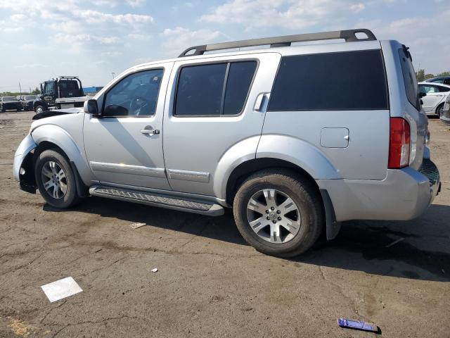 5N1AR1NB6BC622738 - 2011 NISSAN PATHFINDER S 银色 照片 2