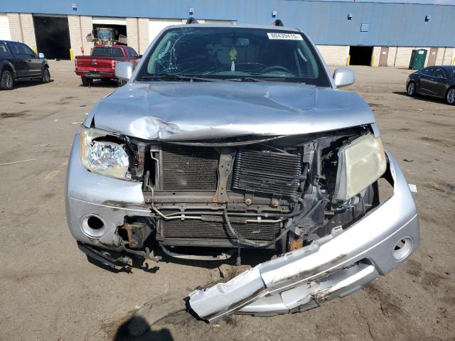 5N1AR1NB6BC622738 - 2011 NISSAN PATHFINDER S 银色 照片 5