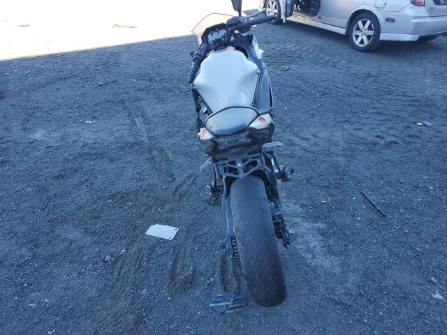 ML5EXER10PDA90275 - 2023 KAWASAKI EX650 R TWO TONE photo 4