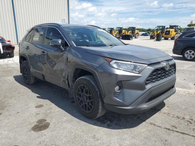 2T3W1RFV0LC075801 - 2020 TOYOTA RAV4 XLE GRAY photo 4
