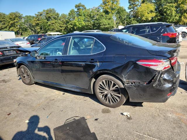 4T1B11HK8JU021623 - 2018 TOYOTA CAMRY L BLACK photo 2