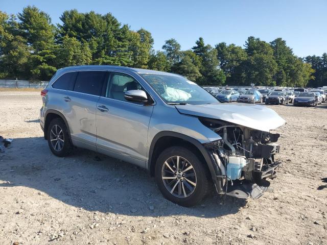 5TDJZRFH0JS497562 - 2018 TOYOTA HIGHLANDER SE ნაცრისფერი ფოტო 4