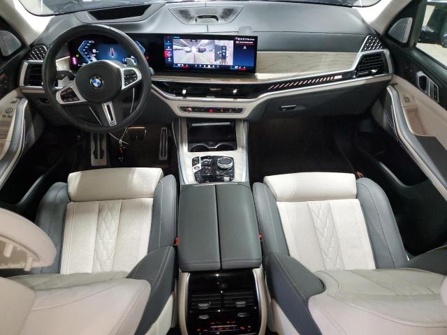 5UX33EM09R9U78808 - 2024 BMW X7 M60I BLUE photo 8