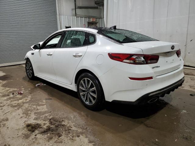 5XXGU4L16LG411033 - 2020 KIA OPTIMA EX WHITE photo 2