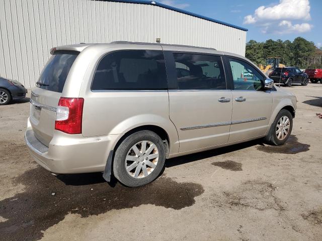 2C4RC1CG8FR572428 - 2015 CHRYSLER TOWN & COU TOURING L TAN photo 3