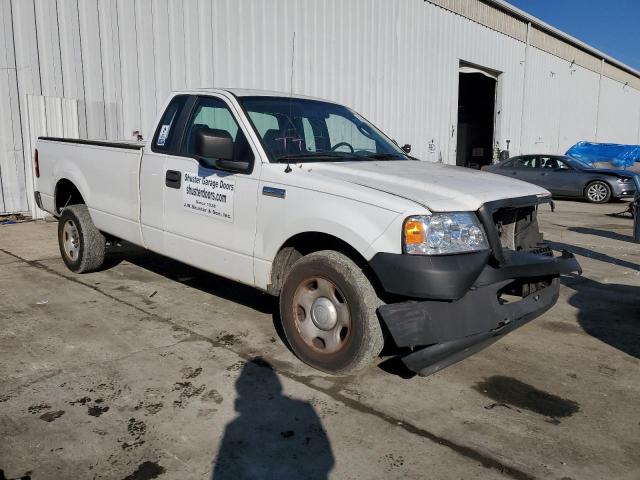 1FTRF122X8KE35280 - 2008 FORD F150 WHITE photo 4