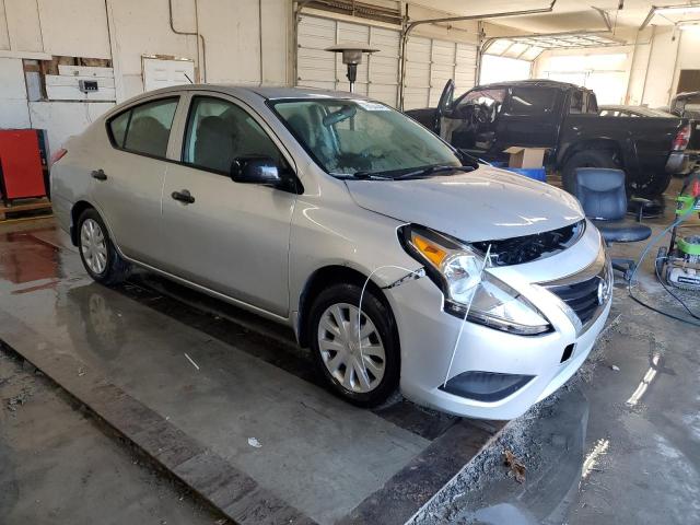 3N1CN7AP3FL885540 - 2015 NISSAN VERSA S SILVER photo 4