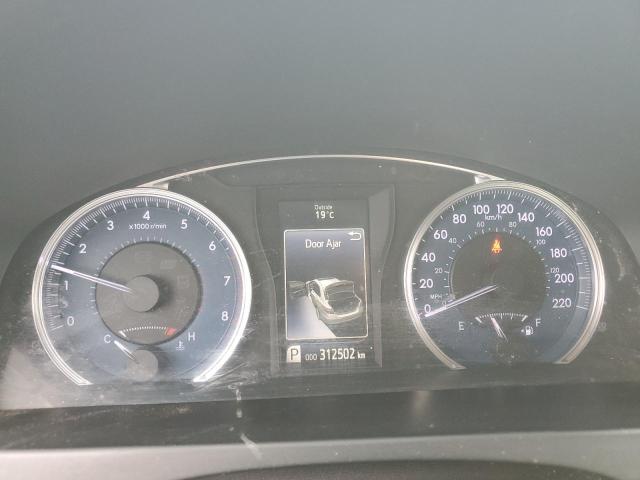 4T1BF1FK2HU680828 - 2017 TOYOTA CAMRY LE SILVER photo 9