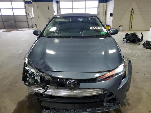 5YFEPRAE0LP090003 - 2020 TOYOTA COROLLA LE BLUE photo 5