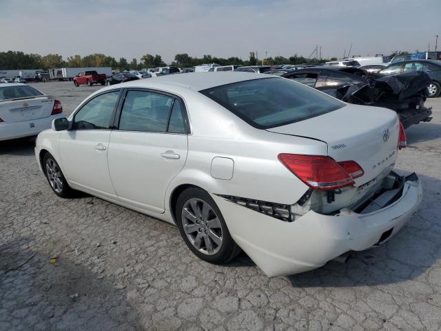 4T1BK36B06U114056 - 2006 TOYOTA AVALON XL WHITE photo 2