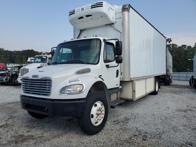 2004 FREIGHTLINER M2 106 MEDIUM DUTY, 